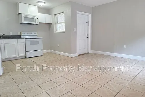 1 Ellis Dr #B Photo 1