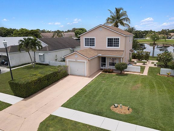 5th image of 3931 Circle Lake Drive