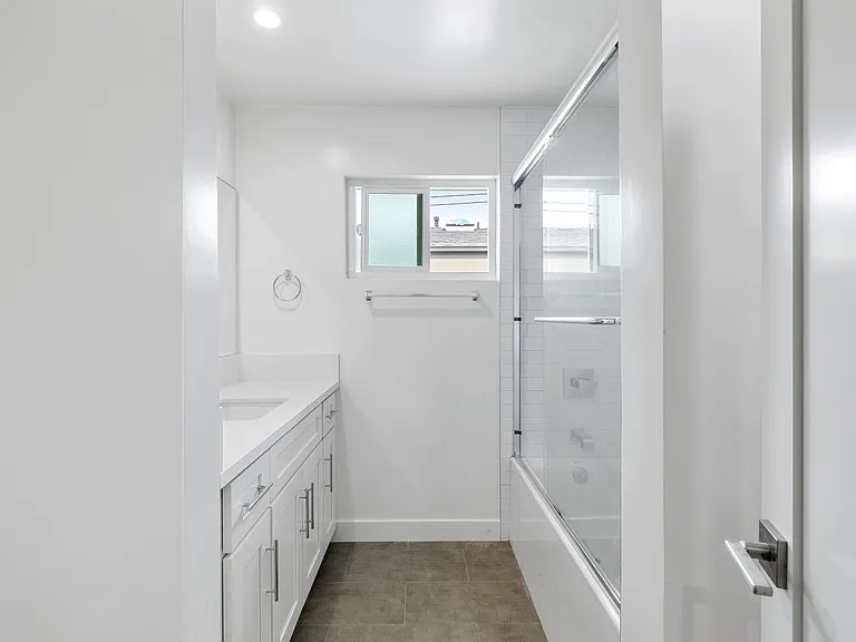 17302 Ermanita, LLC — Photo 11