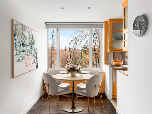 120 Central Park South 6C image 2 of 4