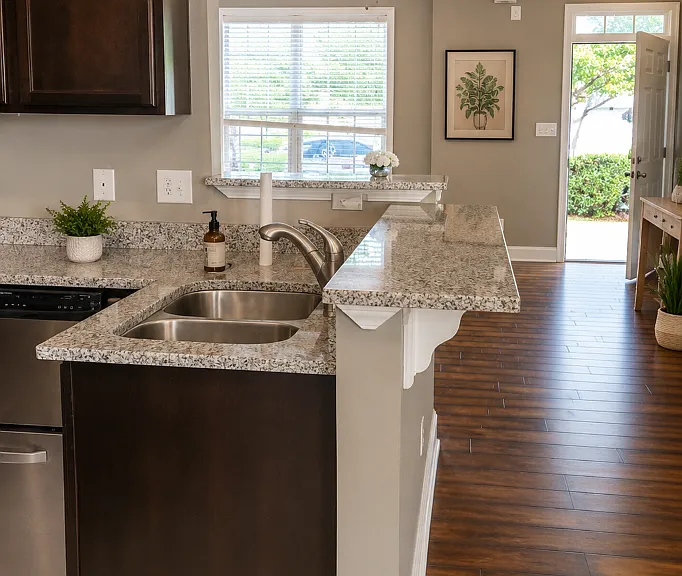 1714 Heights Cir NW — Photo 1