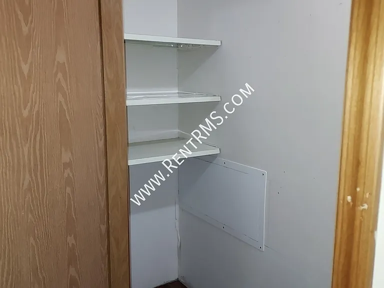 119 W 3rd St #10 — Photo 7