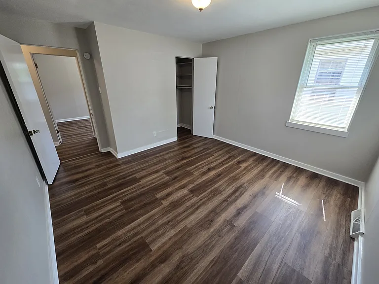3431 Fullerton Ave — Photo 36
