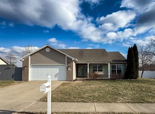 1157 Whipporwill Dr, Seymour, IN 47274