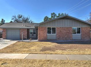 2075 Avalon Dr, Las Cruces, NM 88005