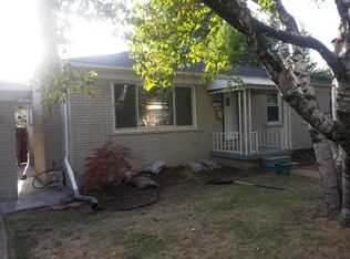 9605 Westmore St, Livonia, MI 48150