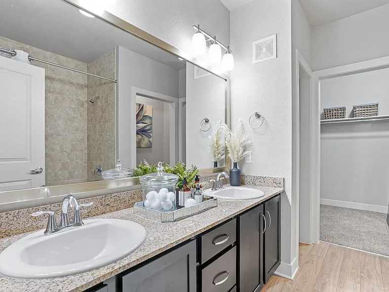 Regency RidgeGate | Lone Tree, CO Apartments
