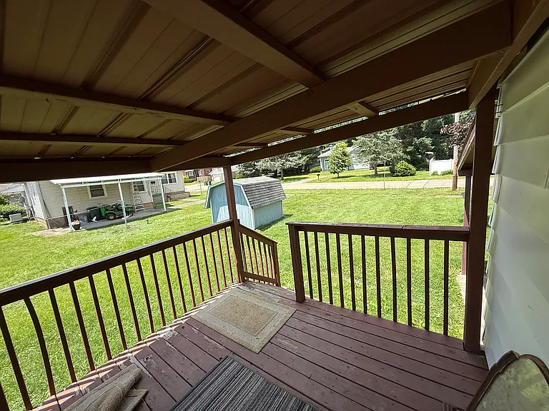 1130 N Main St — Photo 12
