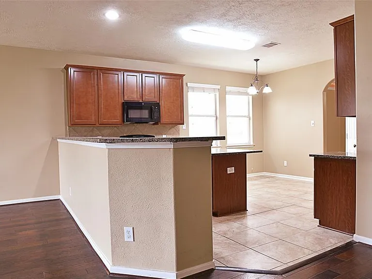 12903 Flat Creek Dr — Photo 11