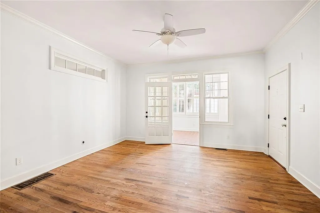 2 bed, 1.0 bath, 1068 sqft, $2,500 — Photo 4