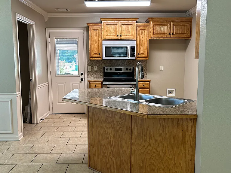 732 Rolling Rock Dr — Photo 2