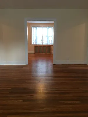 Rented by Kew Forest Realty Inc | media 33