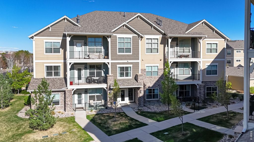 4672 Hahns Peak Dr #302