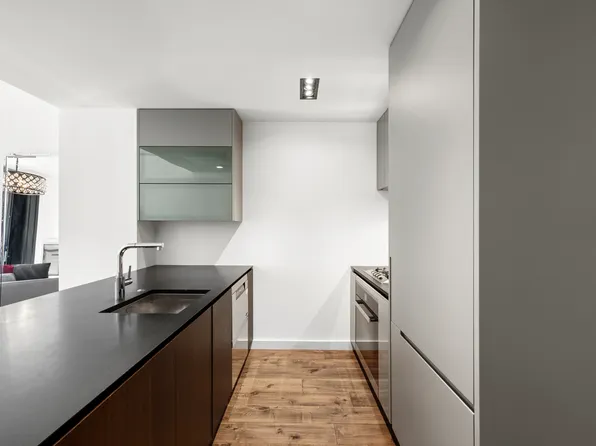 155 West 18th Street image 3 of 10