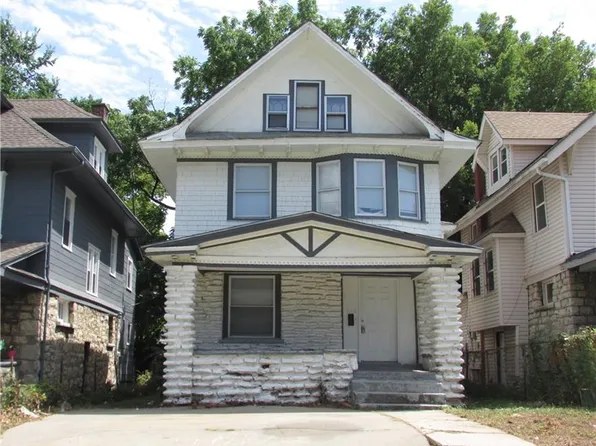 3003 E 32nd St, Kansas City, MO 64128