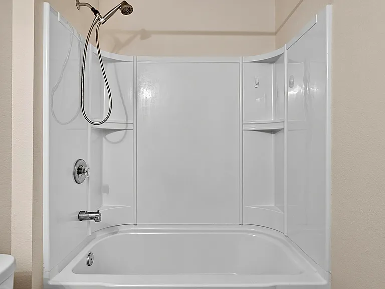 137 Fairway Ct — Photo 16