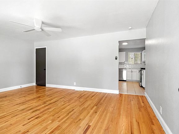 3rd image of 10234 Green Valley Dr