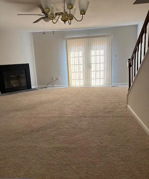 3719 Roxbury Ln — Photo 3
