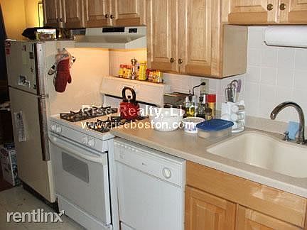 1722 Commonwealth Ave. #5 Boston (Brighton) Unit Photo 4