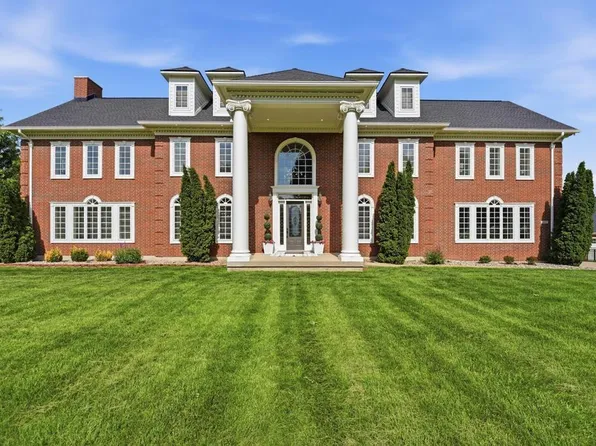 6917 S Arnett Rd, Grain Valley, MO 64029