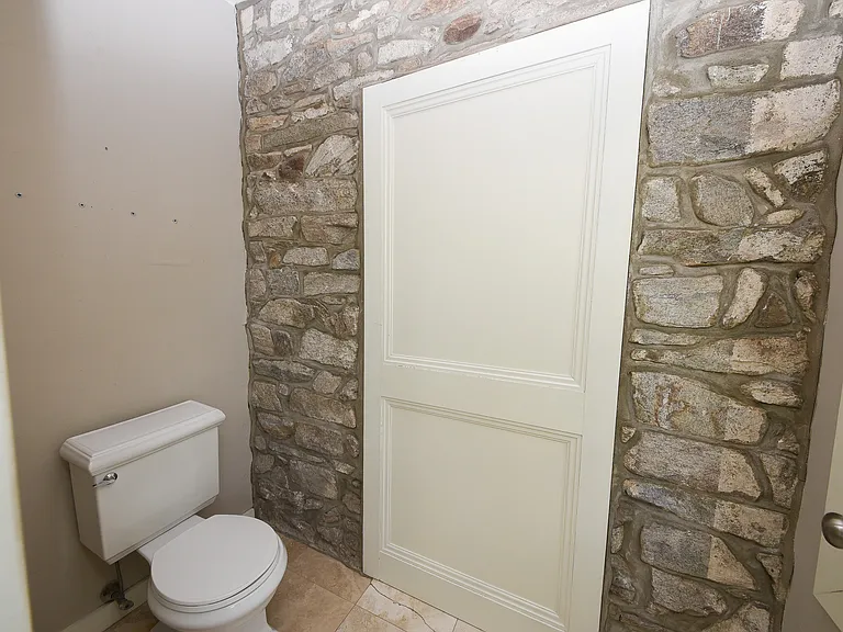 966 Paige Ct — Photo 45