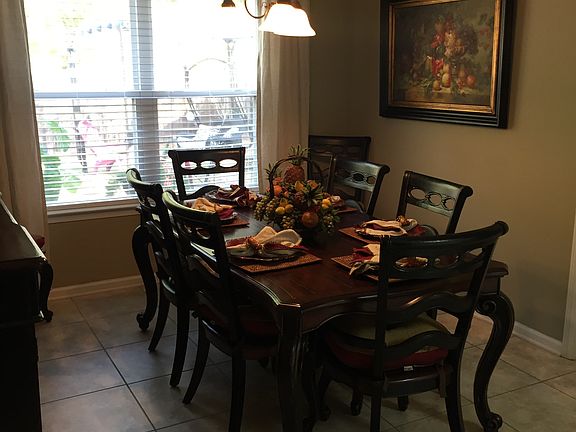 5th image of 4062 Macon Cir
