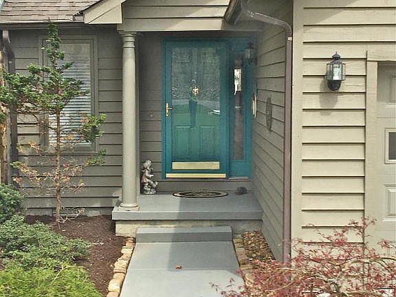 5th image of 150 Delbridge Ln