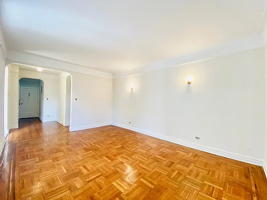 Rented by Mae Equities | media 1