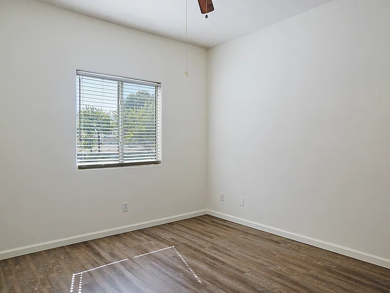 686 E Foothill Blvd — Photo 11
