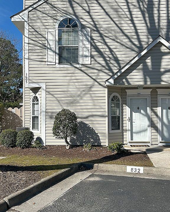 1st image of 1605 Aston Ln