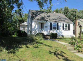 27 E 10th Ave, Runnemede, NJ 08078