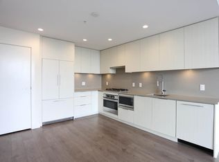 4465 Juneau St #2104, Burnaby, BC V5C 0L8