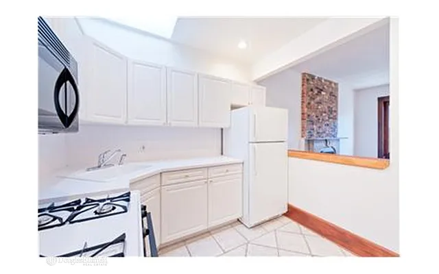 Rented by Douglas Elliman | media 2