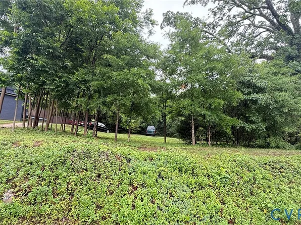 107 Moss St, Martinsville, VA 24112