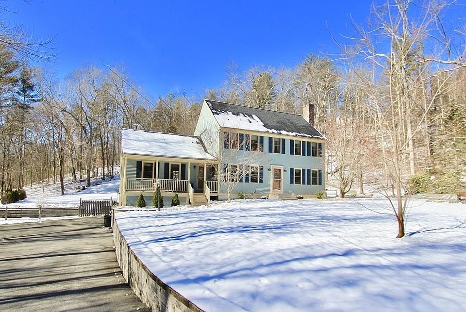 1st image of 9 Berrywood Ln