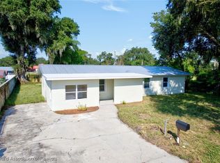 5111 Minor Ave, Bowling Green, FL 33834
