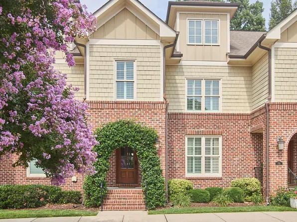 713 Mordecai Towne Pl, Raleigh, NC 27604