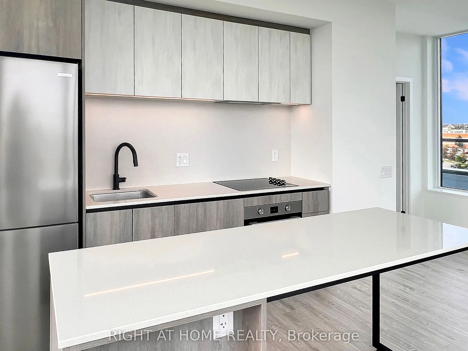 2 bed, $2,695 — Photo 2