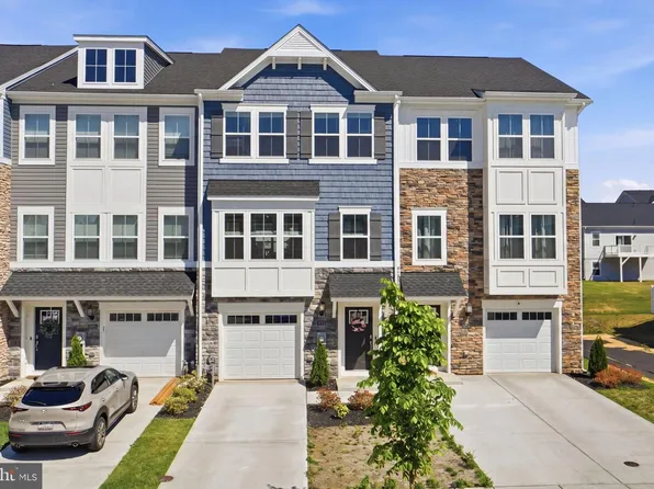 10915 Drummond Pl, White Plains, MD 20695