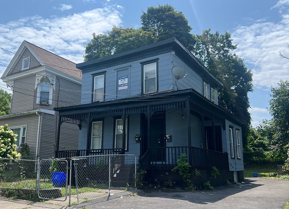 1st image of 1710 E Fayette St #11