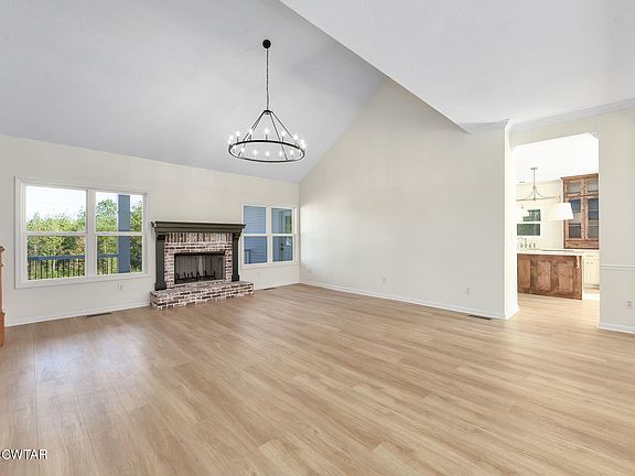 12th image of this home