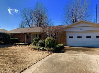 206 Terrace Dr, Lowell, AR 72745