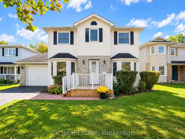 1025 Maclean St, Innisfil, ON L9S 1V8