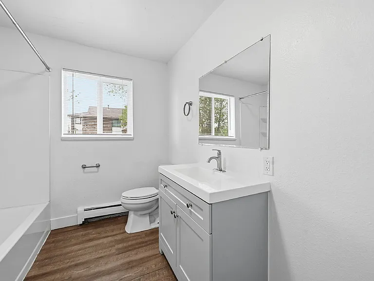 1164 Yosemite St #1B — Photo 14