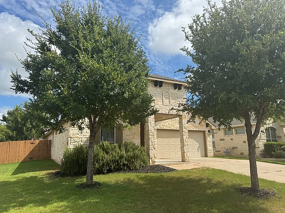 Corner lot, shaded front yard