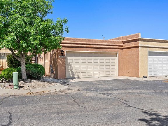 4th image of 5113 La Fiesta Dr NE