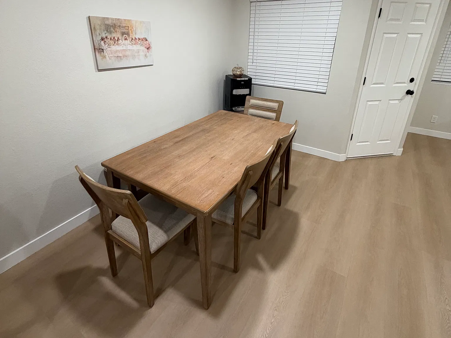 3 bed, 2.5 bath, 1470 sqft, $950 — Photo 4