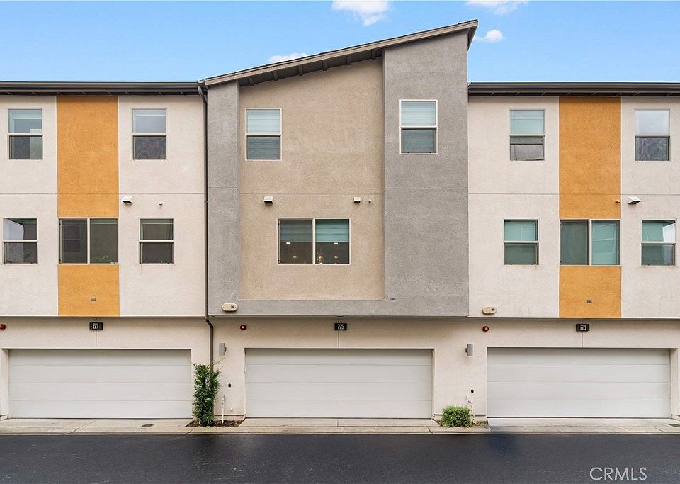 1st image of 225 Scratch Rd