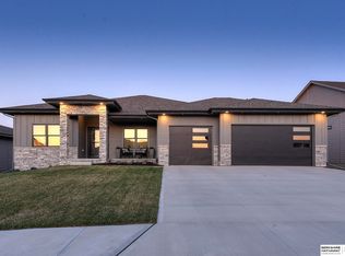 4213 S 220th St, Elkhorn, NE 68022