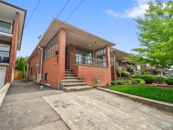 25 Chamberlain Ave, Toronto, ON M6E 4J7